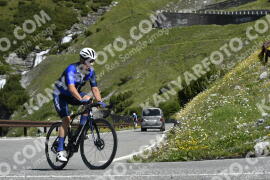 Photo #3373114 | 07-07-2023 10:47 | Passo Dello Stelvio - Waterfall curve BICYCLES