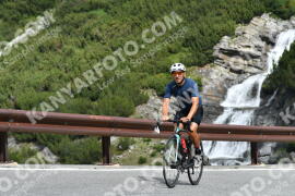 Photo #2178817 | 24-06-2022 10:27 | Passo Dello Stelvio - Waterfall curve BICYCLES