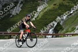 Photo #2178962 | 24-06-2022 10:51 | Passo Dello Stelvio - Waterfall curve BICYCLES