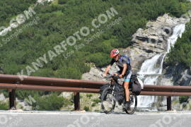 Photo #2360504 | 20-07-2022 11:03 | Passo Dello Stelvio - Waterfall curve BICYCLES