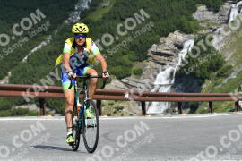 Photo #2360043 | 20-07-2022 10:12 | Passo Dello Stelvio - Waterfall curve BICYCLES