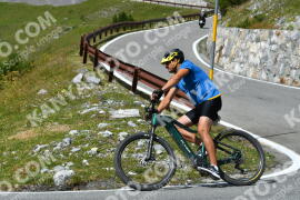 Photo #4026129 | 22-08-2023 14:40 | Passo Dello Stelvio - Waterfall curve BICYCLES