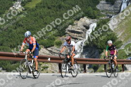 Photo #2360236 | 20-07-2022 10:27 | Passo Dello Stelvio - Waterfall curve BICYCLES