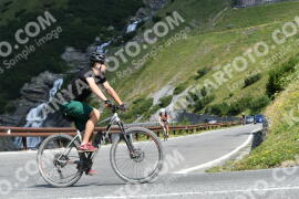 Photo #2363288 | 21-07-2022 10:34 | Passo Dello Stelvio - Waterfall curve BICYCLES
