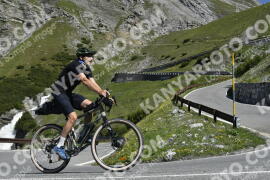 Photo #3244051 | 26-06-2023 10:36 | Passo Dello Stelvio - Waterfall curve BICYCLES