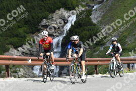 Photo #2252949 | 08-07-2022 09:57 | Passo Dello Stelvio - Waterfall curve BICYCLES