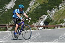 Photo #2398278 | 25-07-2022 10:32 | Passo Dello Stelvio - Waterfall curve BICYCLES