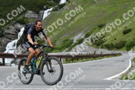 Photo #2177205 | 23-06-2022 13:34 | Passo Dello Stelvio - Waterfall curve BICYCLES