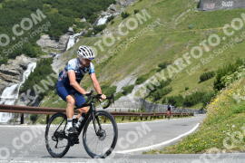 Photo #2360648 | 20-07-2022 11:18 | Passo Dello Stelvio - Waterfall curve BICYCLES
