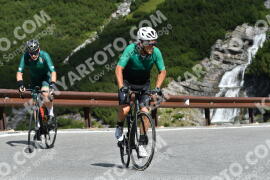 Photo #2412281 | 26-07-2022 10:17 | Passo Dello Stelvio - Waterfall curve BICYCLES