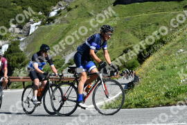 Photo #2183872 | 25-06-2022 09:47 | Passo Dello Stelvio - Waterfall curve BICYCLES