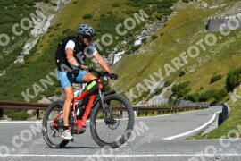 Fotó #4212493 | 09-09-2023 10:52 | Passo Dello Stelvio - Vízesés kanyar Bicajosok