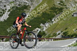 Photo #2503475 | 04-08-2022 10:41 | Passo Dello Stelvio - Waterfall curve BICYCLES