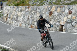 Photo #2684182 | 17-08-2022 15:10 | Passo Dello Stelvio - Waterfall curve BICYCLES