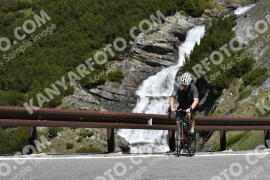 Photo #2109455 | 08-06-2022 11:17 | Passo Dello Stelvio - Waterfall curve BICYCLES