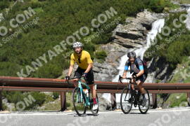 Photo #2176513 | 23-06-2022 11:41 | Passo Dello Stelvio - Waterfall curve BICYCLES