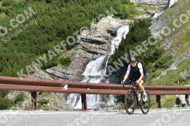 Foto #2484500 | 02-08-2022 10:14 | Passo Dello Stelvio - Curva di cascata BICICLETTA