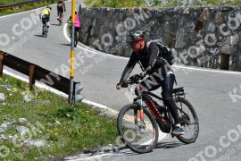 Photo #2203032 | 27-06-2022 11:42 | Passo Dello Stelvio - Waterfall curve BICYCLES