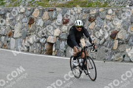 Fotó #2410265 | 26-07-2022 11:39 | Passo Dello Stelvio - Vízesés kanyar Bicajosok