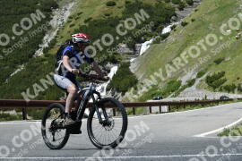 Photo #2161215 | 19-06-2022 13:46 | Passo Dello Stelvio - Waterfall curve BICYCLES