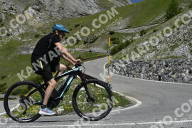 Photo #3240353 | 26-06-2023 12:25 | Passo Dello Stelvio - Waterfall curve BICYCLES