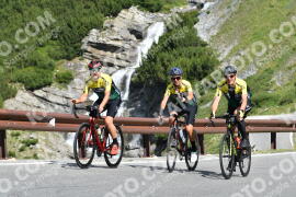 Photo #2306834 | 15-07-2022 10:13 | Passo Dello Stelvio - Waterfall curve BICYCLES
