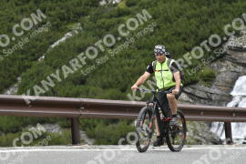 Foto #3796900 | 10-08-2023 12:15 | Passo Dello Stelvio - Waterfall Kehre BICYCLES