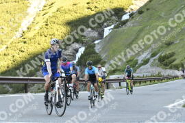 Photo #3224656 | 25-06-2023 08:52 | Passo Dello Stelvio - Waterfall curve BICYCLES