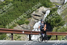 Photo #2526398 | 07-08-2022 09:40 | Passo Dello Stelvio - Waterfall curve BICYCLES