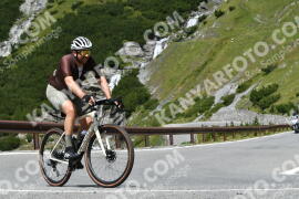Photo #2418371 | 27-07-2022 12:41 | Passo Dello Stelvio - Waterfall curve BICYCLES