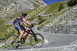 Photo #2737634 | 25-08-2022 12:06 | Passo Dello Stelvio - Waterfall curve BICYCLES