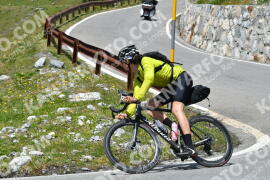 Photo #2379566 | 24-07-2022 13:48 | Passo Dello Stelvio - Waterfall curve BICYCLES