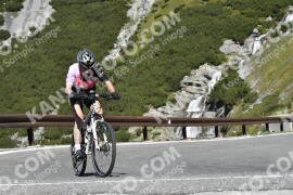 Photo #2726956 | 24-08-2022 11:05 | Passo Dello Stelvio - Waterfall curve BICYCLES