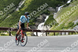 Photo #2321400 | 16-07-2022 15:15 | Passo Dello Stelvio - Waterfall curve BICYCLES