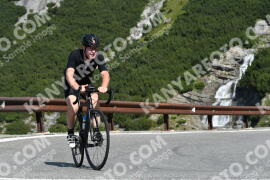 Photo #2381071 | 24-07-2022 10:11 | Passo Dello Stelvio - Waterfall curve BICYCLES