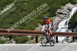 Photo #2175934 | 23-06-2022 10:51 | Passo Dello Stelvio - Waterfall curve BICYCLES