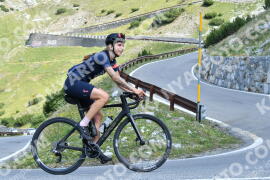Photo #2363351 | 21-07-2022 10:49 | Passo Dello Stelvio - Waterfall curve BICYCLES