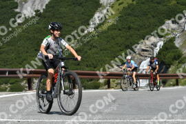 Photo #2382362 | 24-07-2022 11:01 | Passo Dello Stelvio - Waterfall curve BICYCLES