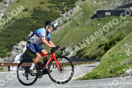 Photo #2168205 | 20-06-2022 09:32 | Passo Dello Stelvio - Waterfall BICYCLE riders