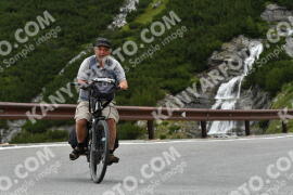 Photo #2411138 | 26-07-2022 12:28 | Passo Dello Stelvio - Waterfall curve BICYCLES