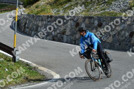 Fotó #2591738 | 11-08-2022 10:16 | Passo Dello Stelvio - Vízesés kanyar Bicajosok