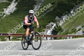 Photo #2307033 | 15-07-2022 10:33 | Passo Dello Stelvio - Waterfall curve BICYCLES