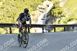 Photo #3224773 | 25-06-2023 09:05 | Passo Dello Stelvio - Waterfall curve BICYCLES