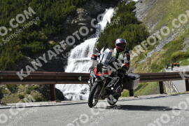 Photo #2089252 | 04-06-2022 15:46 | Passo Dello Stelvio - Waterfall curve