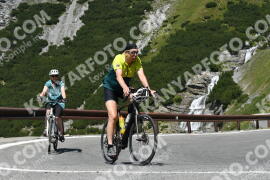 Photo #2355349 | 19-07-2022 12:05 | Passo Dello Stelvio - Waterfall curve BICYCLES