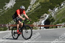 Photo #2145127 | 18-06-2022 09:27 | Passo Dello Stelvio - Waterfall BICYCLE riders