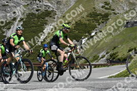 Foto #2116848 | 11-06-2022 10:23 | Passo Dello Stelvio - Waterfall Kehre BICYCLES