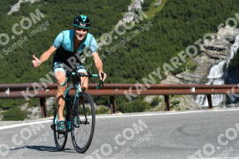 Photo #2368509 | 22-07-2022 09:47 | Passo Dello Stelvio - Waterfall curve BICYCLES