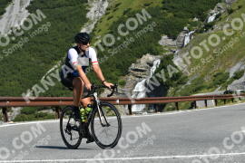 Photo #2397760 | 25-07-2022 09:54 | Passo Dello Stelvio - Waterfall curve BICYCLES