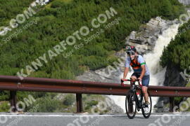 Photo #3924983 | 17-08-2023 09:49 | Passo Dello Stelvio - Waterfall curve BICYCLES